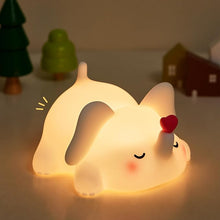 将图片加载到图库查看器，Sweet Heart Elephant Night Light